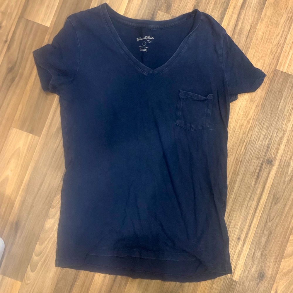 V neck T-shirt